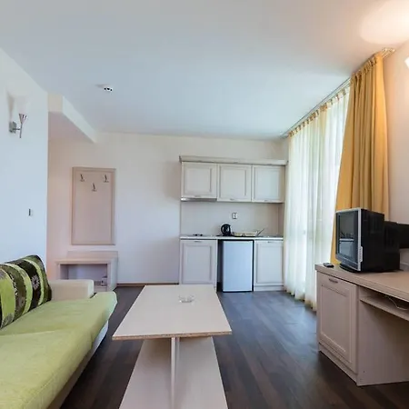 Apartment ❤ 1 Bedroom W Kitchen&big Terrace ❤xm❤